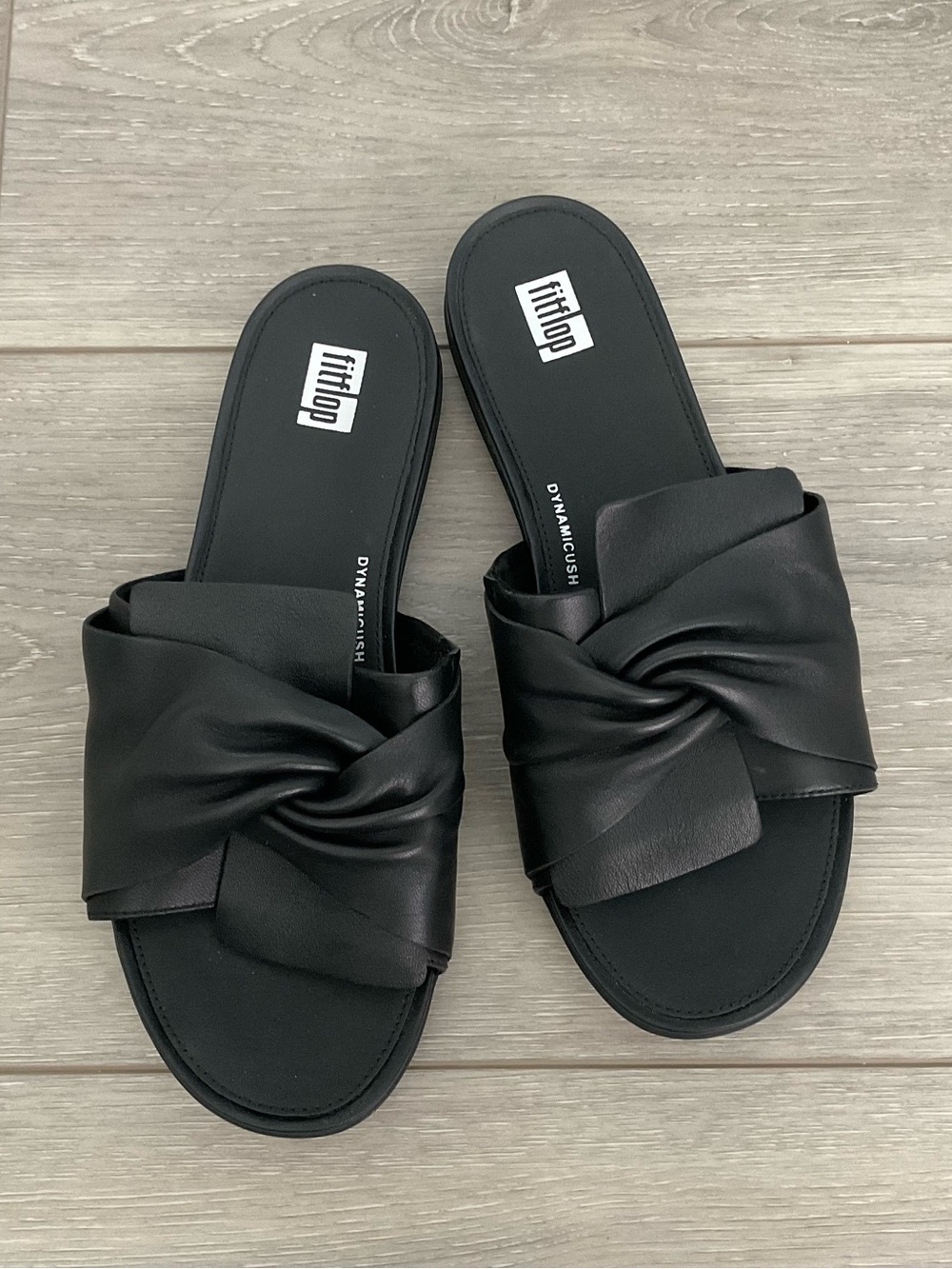 FITFLOP Gracie Soft Twist Slide Flat Sandal in Black Leather Size 9